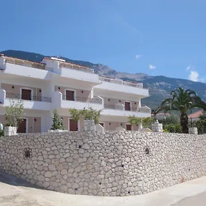 Ocean Front 77 Apart-hotel Lourdata (Kefalonia)