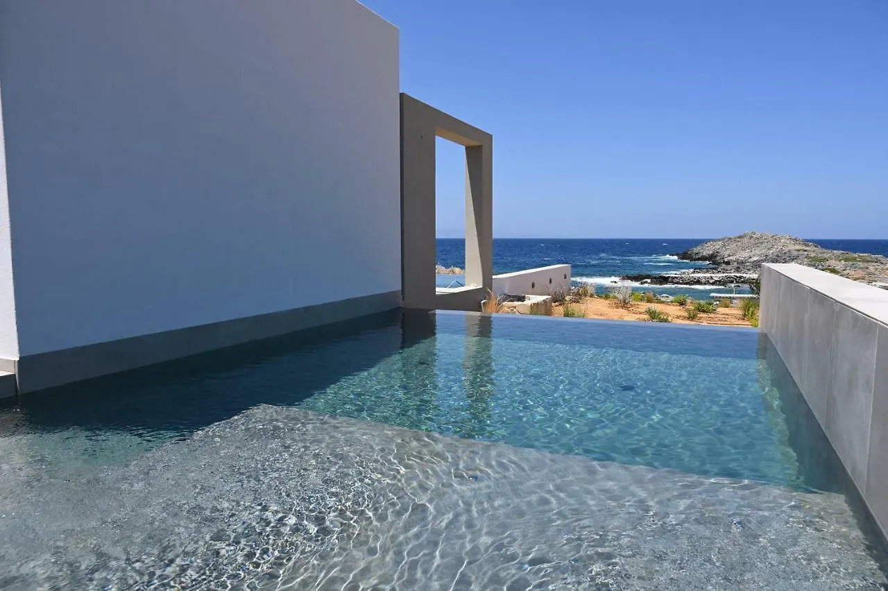 Kavos Hotel & Suites Stavros